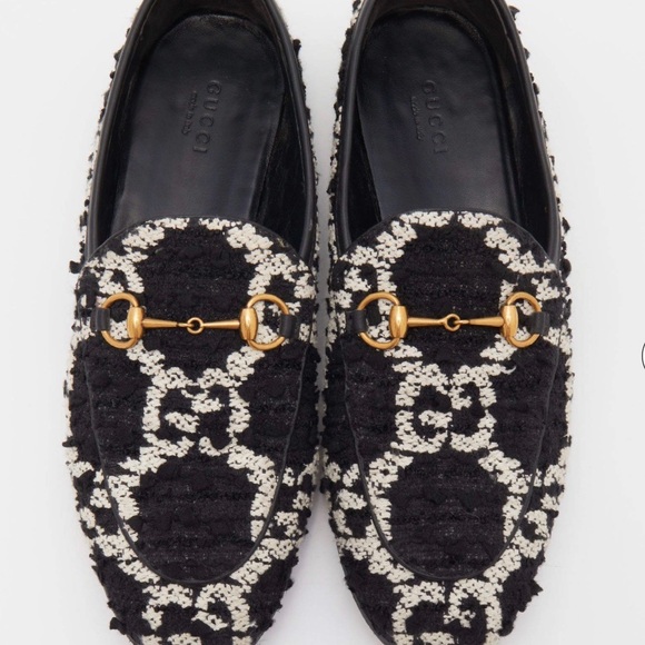 Gucci Shoes - Gucci Jordaan Tweed Loafer with signature Gold Horsebit Accent. 👩‍🍳 💋